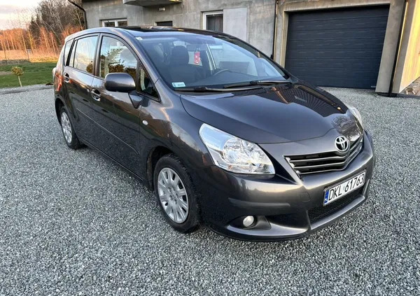 samochody osobowe Toyota Verso cena 27500 przebieg: 185394, rok produkcji 2009 z Kłodzko